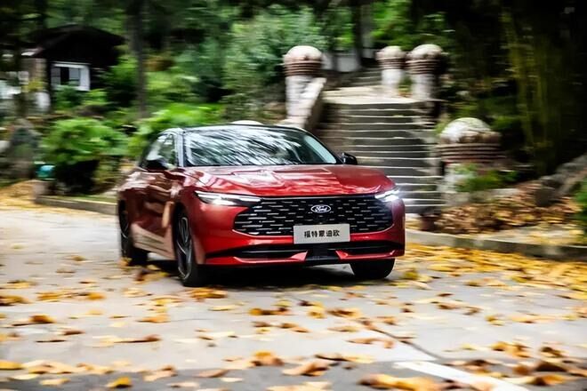 ▲福特新Mondeo大陸正式上市！動力選擇豐富。（圖／翻攝自Ford）