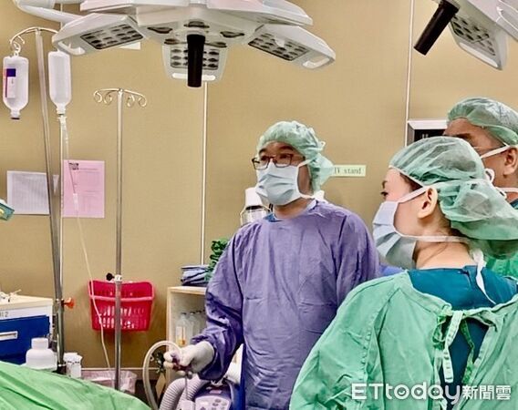 ▲腹腔鏡微創手術成復發型疝氣新解方：高齡三次復發、複雜雙側案例成功脫困。（圖／竹山秀傳醫院提供）