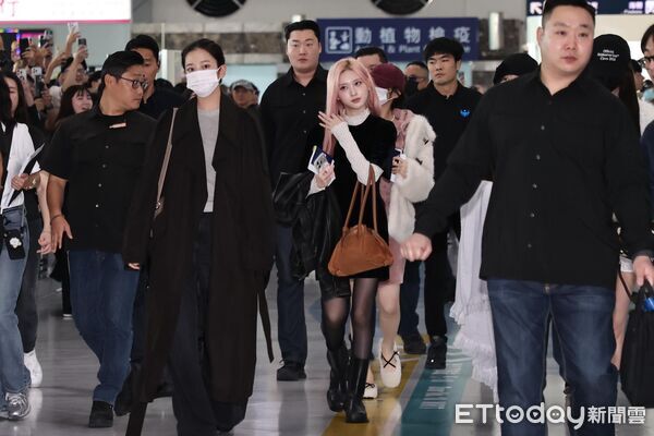 ▲▼ 2025 AAA小港機場接機, IVE    。（圖／記者徐文彬攝）