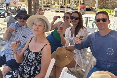 婚禮險變葬禮！阿嬤遭「惡魔浪」捲走沒死　還出現5個醫學奇蹟