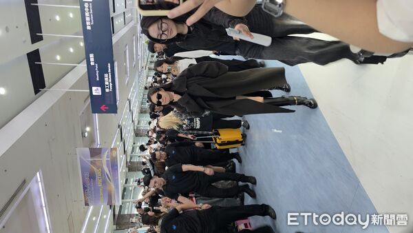 ▲文素利霸氣抵台。（圖／記者徐文彬攝）