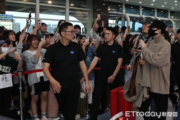 ▲▼ 2025 AAA小港機場接機,佐藤健    。（圖／記者徐文彬攝）