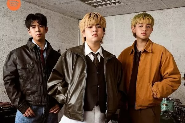 ▲「Only Monday」主唱Tee與女友的性愛影片流出，歌曲全數下架。（圖／翻攝自Only Monday、Tee IG）