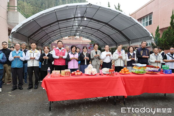 ▲魚池公辦民營托嬰中心修繕開工，許縣長期許打造在地安全優質托育新環境。（圖／南投縣政府提供）