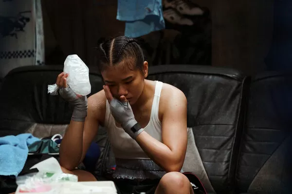 ▲《恨女的逆襲》女主角林怡婷笑稱自己練拳擊練到都快忘記是要拍戲，以為是要去打比賽。（圖／華映娛樂提供）