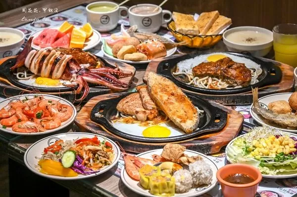 ▲▼板橋府中「一水創意牛排」，最夠誠意牛排館吃到飽，只要300元CP超高！（圖／部落客周花花提供）