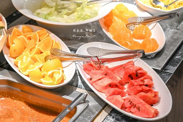 ▲▼板橋府中「一水創意牛排」，最夠誠意牛排館吃到飽，只要300元CP超高！（圖／部落客周花花提供）