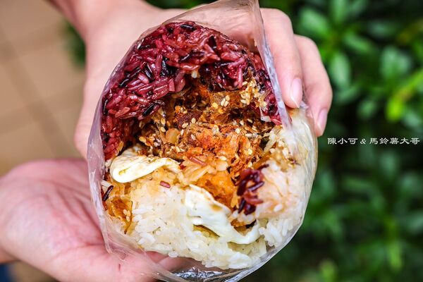 ▲▼宜蘭早餐推薦「玫玫飯糰」。（圖／部落客陳小可提供）