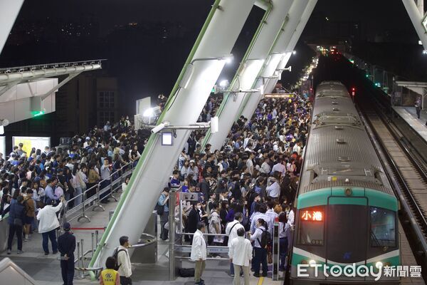 ▲▼周末捷運沿線大型活動多。（圖／記者許宥孺翻攝）