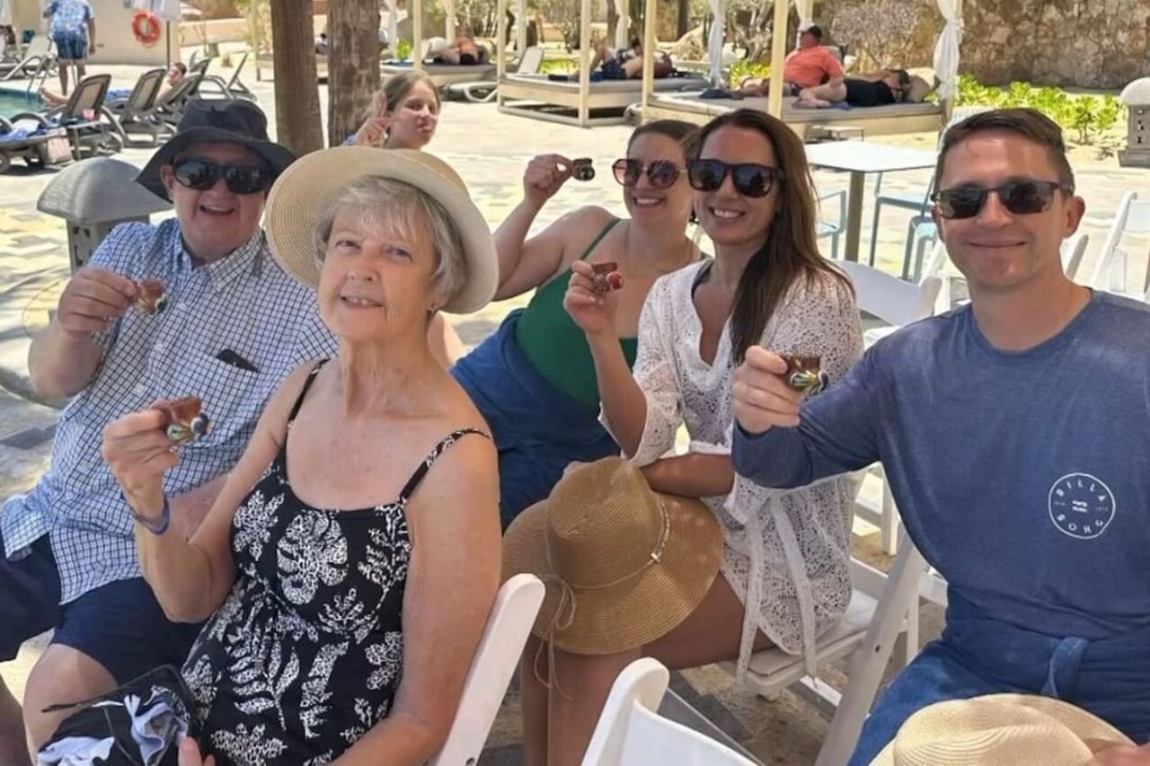 婚禮險變葬禮！阿嬤遭「惡魔浪」捲走沒死　還出現5個醫學奇蹟