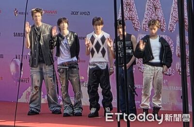 獨家直擊／AAA世運紅毯登場！CORTIS帥爆現身「繞場揮手打招呼」5萬人瘋掉