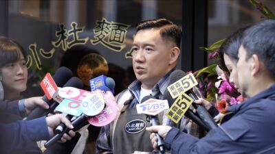 杜汶澤無感「小紅書遭封鎖」：我對紅色過敏！