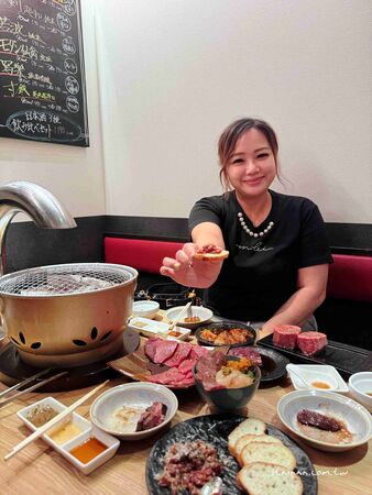 ▲▼福岡超人氣炭火和牛燒肉「炭火焼肉バル AGITO HIRAO」！不訂位吃不到，花形厚切牛舌必吃。（圖／部落客台南好food遊提供）