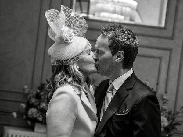 《慾望城市》莎曼珊戲外梅開四度　69歲新娘狀態好到發光