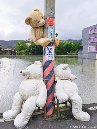 ▲▼礁溪景觀咖啡廳「抹茶山下」，超萌造型小蛋糕每天70組！（圖／部落客紫色微笑提供）