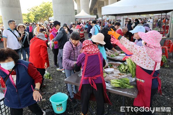 ▲大埤輪動場首次作為活動場域，遊客在RC飄移賽與親子遊憩間找到新鮮感。（圖／記者游瓊華翻攝）
