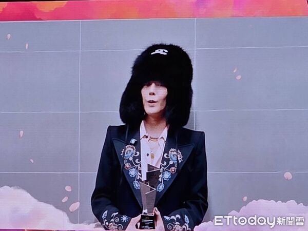 ▲▼IU奪獎、GD。（圖／讀者提供）