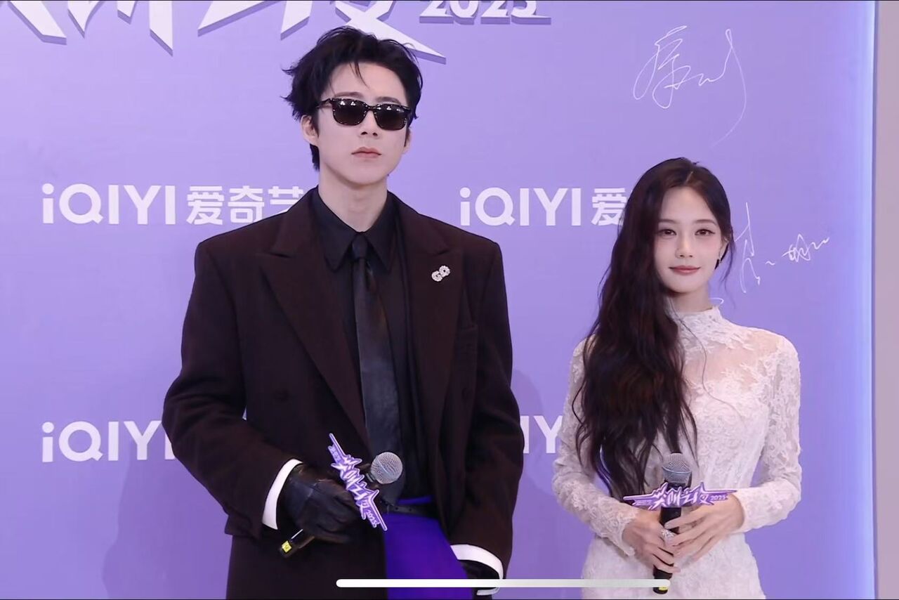 帥炸尖叫之夜!劉宇寧《書卷一夢》熱度值破7億 與李一桐合體走紅毯