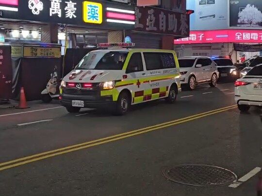 快訊／台南女警開單竟遭斧頭猛砍受傷！　黃偉哲震怒：絕不寬貸