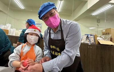 大園區公所「大手攜小手」愛心送暖 手作烘焙餅乾分享新希望