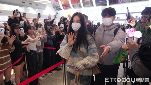 ▲▼直擊／「哈洗大叔」崔代勳、嚴志媛、MEOVV、潤娥、惠利。（圖／記者吳睿慈攝）