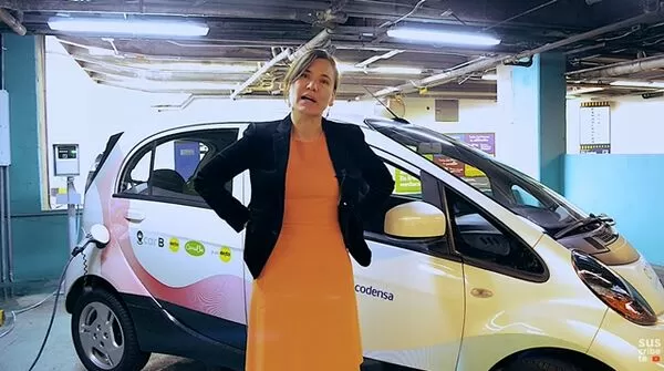 ▲▼13歲少女吃甜點竟送命！　驚揭爸爸婚外情「女強人小三」恐怖報復。（圖／翻攝Youtube＠Autos Rodando）