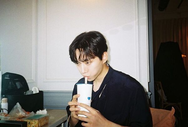 ▲韓星同款手搖飲。（圖／翻攝自IG）