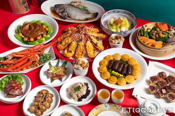 ▲漲1成照樣搶！台中飯店圍爐宴破3萬　豪客一口氣訂4桌。（圖／記者游瓊華攝）