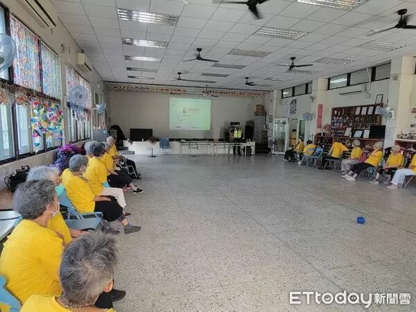 ▲富岡派出所推交通與婦幼安全教育。（圖／記者楊晨東翻攝）