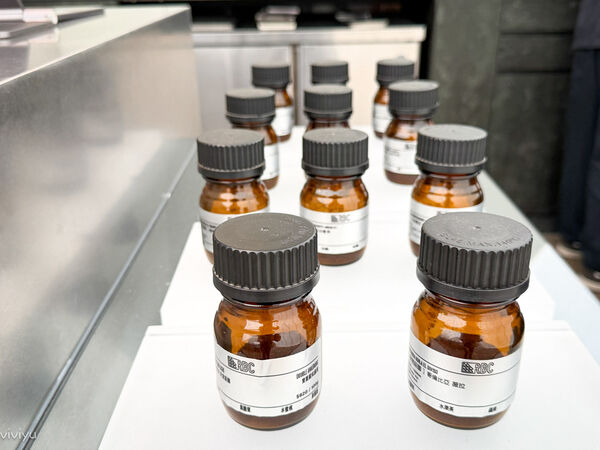 ▲▼桃園中壢預約制太空站咖啡館「R.B.C COFFEE HEAD咖啡專門店」，品味自烘單品與大人系甜點。（圖／部落客VIVIYU提供）