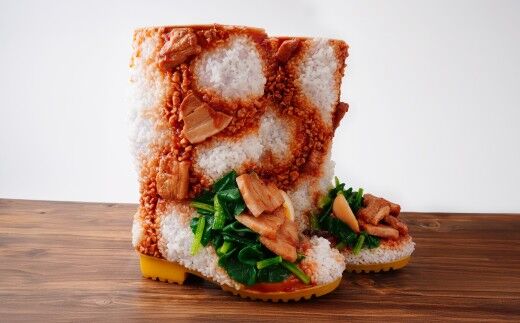 ▲▼日本埼玉縣所澤市今年推出的「故鄉納稅」禮品,居然是滷肉飯靴。(圖/翻攝自所澤市官網)