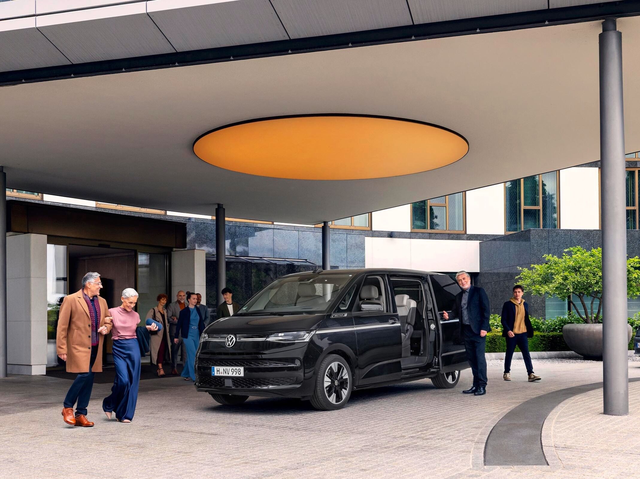 ▲新年式Multivan開賣！新增多項配備與安全科技。（圖／翻攝自福斯商旅）