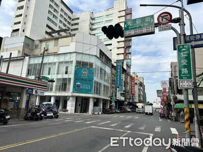 連鎖女裝起家厝撤出不到半年　新租客電競館秒進駐