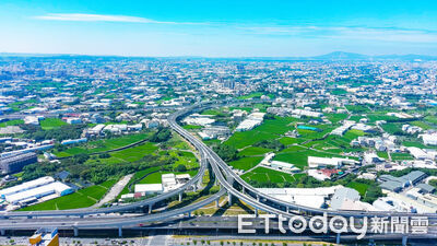 國1接台74工程獲金路獎第一名　YTR「蔡黑皮」奪特殊貢獻獎