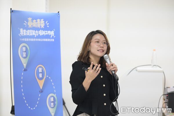 ▲台南青年走讀七股鹽分地帶，踏查廢校空間轉型案例。（記者林東良翻攝，下同）