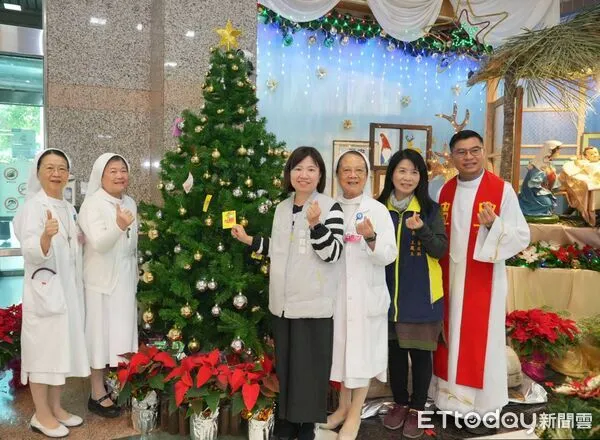 ▲▼  ［聖馬爾定醫院點亮聖誕馬槽 送上祝福與平安］  。（圖／聖馬爾定醫院提供）