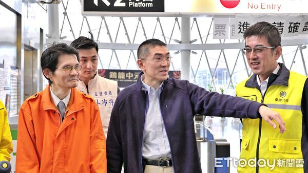 ▲謝國樑促台鐵建置跨單位平臺 強化誤點應變能量。（圖／記者郭世賢翻攝）