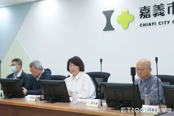 ▲▼嘉義市政府力挺民生經濟　通過「振興經濟『強化民眾消費韌性普發現金』加碼計畫」提案將送議會審查。（圖／記者翁伊森翻攝）