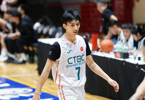 ▲中信學院得分王張俊生達成UBA生涯千分里程碑。（圖／大專體總提供）