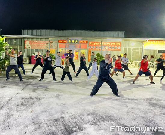 ▲台灣少林達摩禪武會推出免費健康武術教練培訓營，課程內容包含熱身功、健身功與達摩氣功，歡迎民眾踴躍報名參加。（記者林東良翻攝，下同）