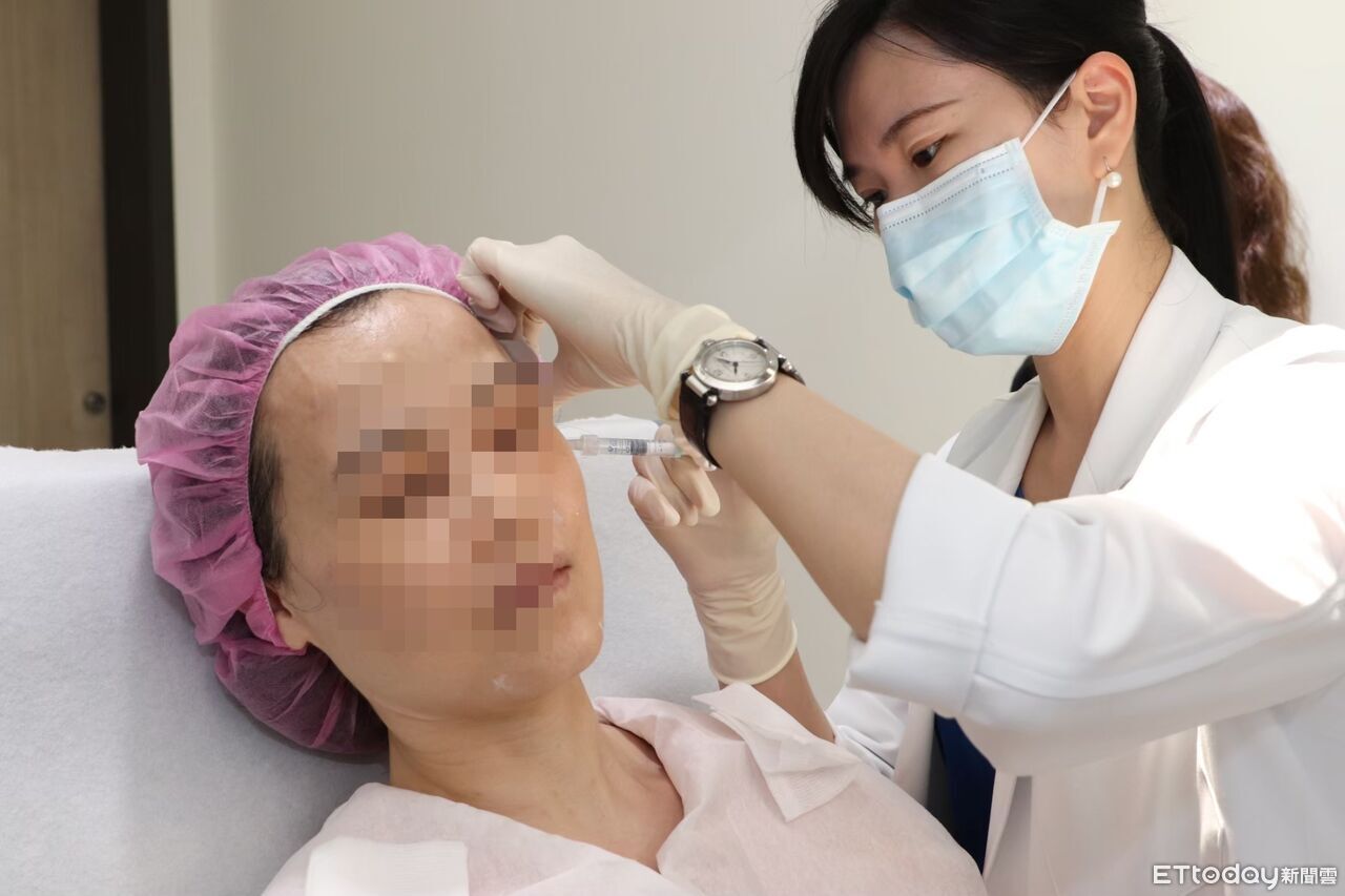 換季膚況大亂套　46歲女水光針改善乾癢困擾