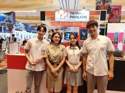 甜美女星法國走朝聖路「狂被民眾搭訕」問原因　一落地新加坡GG！