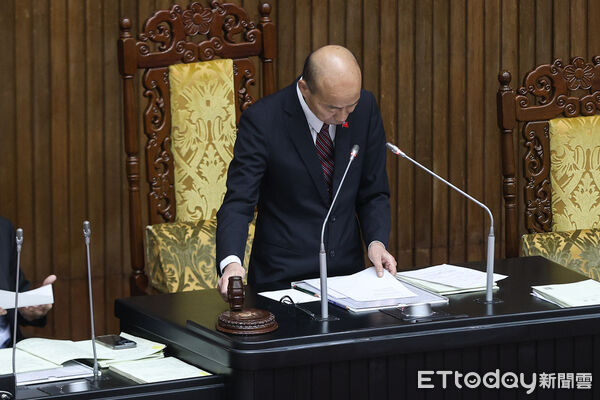 ▲立法院三讀電業法修正案。（圖／記者林敬旻攝）