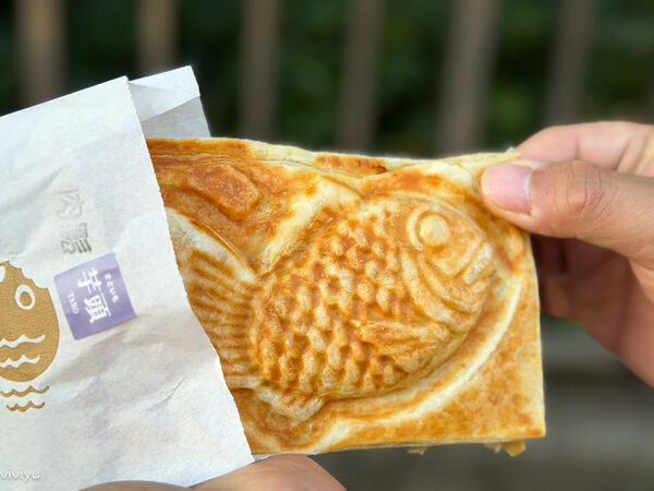 ▲▼「豪野家蜜糖千層鯛魚燒」獨特千層酥皮X創意爆餡鯛魚燒，28層酥脆餅皮，隱藏版香菜花生布蕾更是驚艷。（圖／部落客VIVIYU提供）