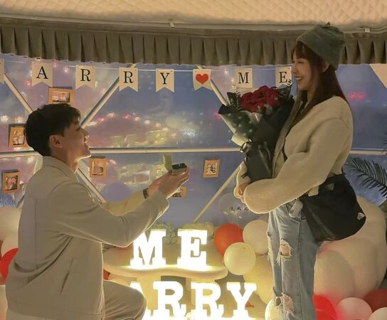 ▲▼       陳晨威求婚成功      。（圖／取自陳晨威IG）