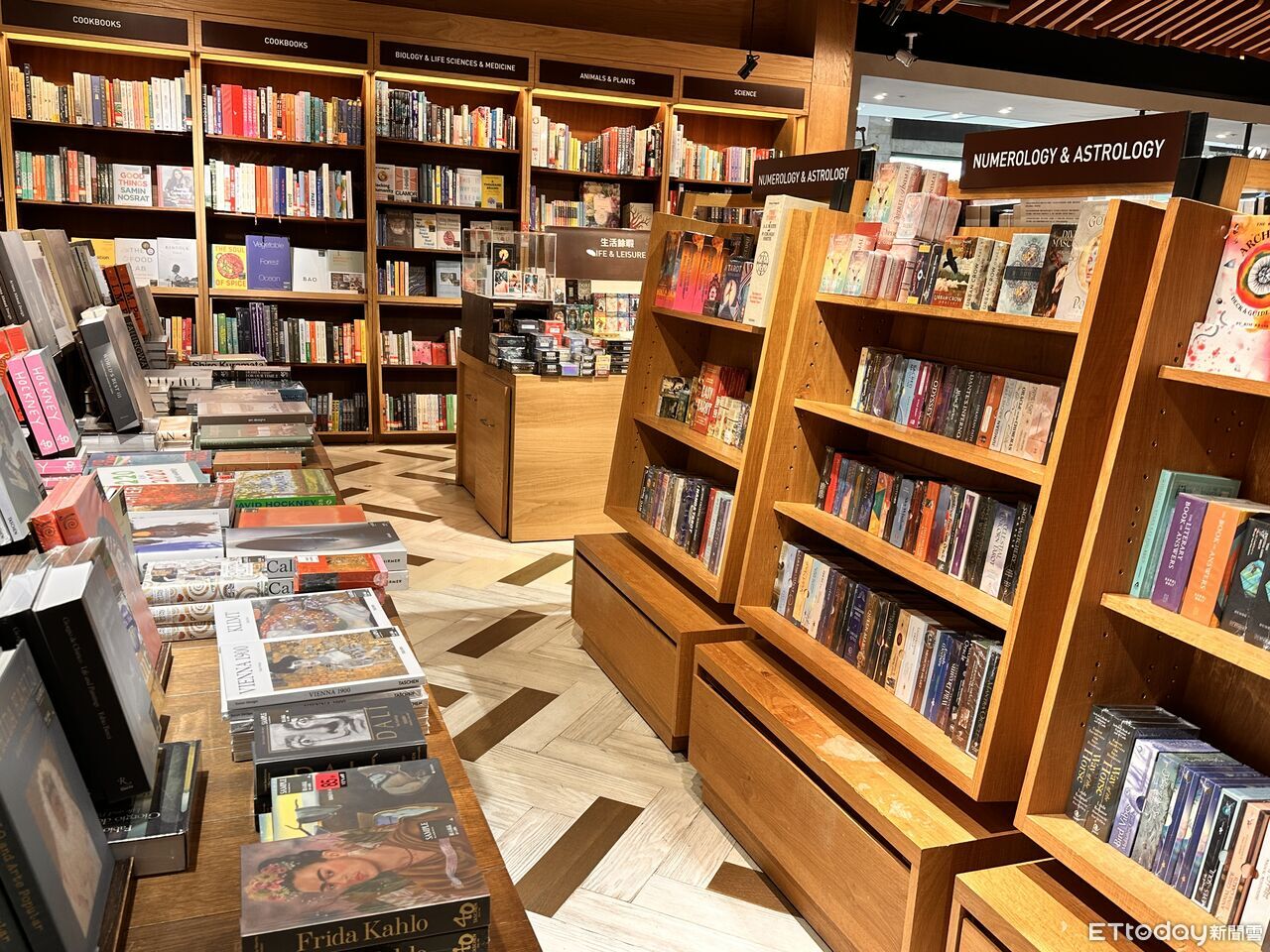 「2025用閱讀跨年」免費入場 10作家「每人18分鐘」書單曝光