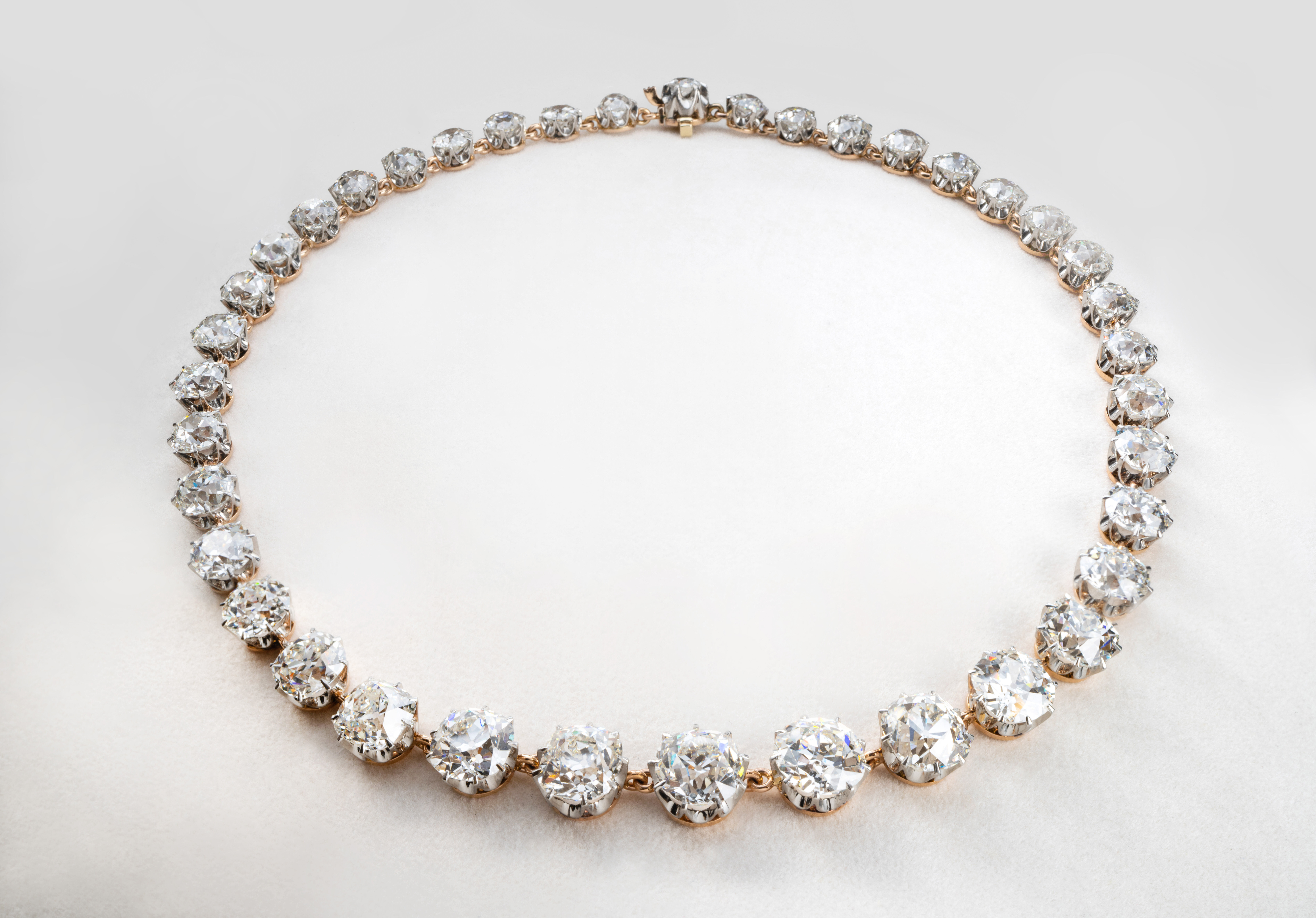 ▲▼ Diamond Bank            。（圖／豆葉珠寶）