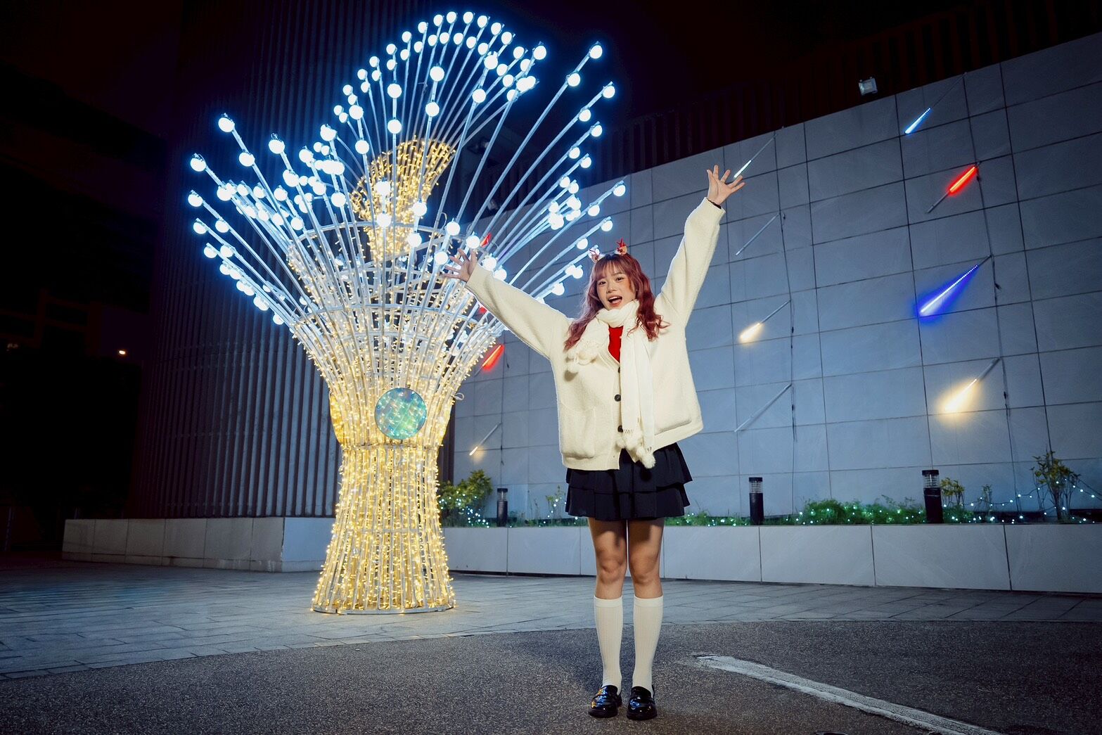 ▲耶誕絢爛燈海閃耀新北河廊。（圖／新北市水利局提供）