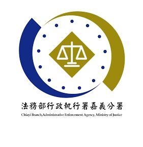 ▲男子為規避檢疫程序,以接駁丟包方式,將10隻未經檢疫的品種貓送上船。(圖/記者翁伊森翻攝)