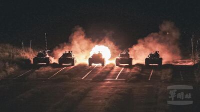 CM11戰車「組集火」射擊　動靜態目標精準打擊